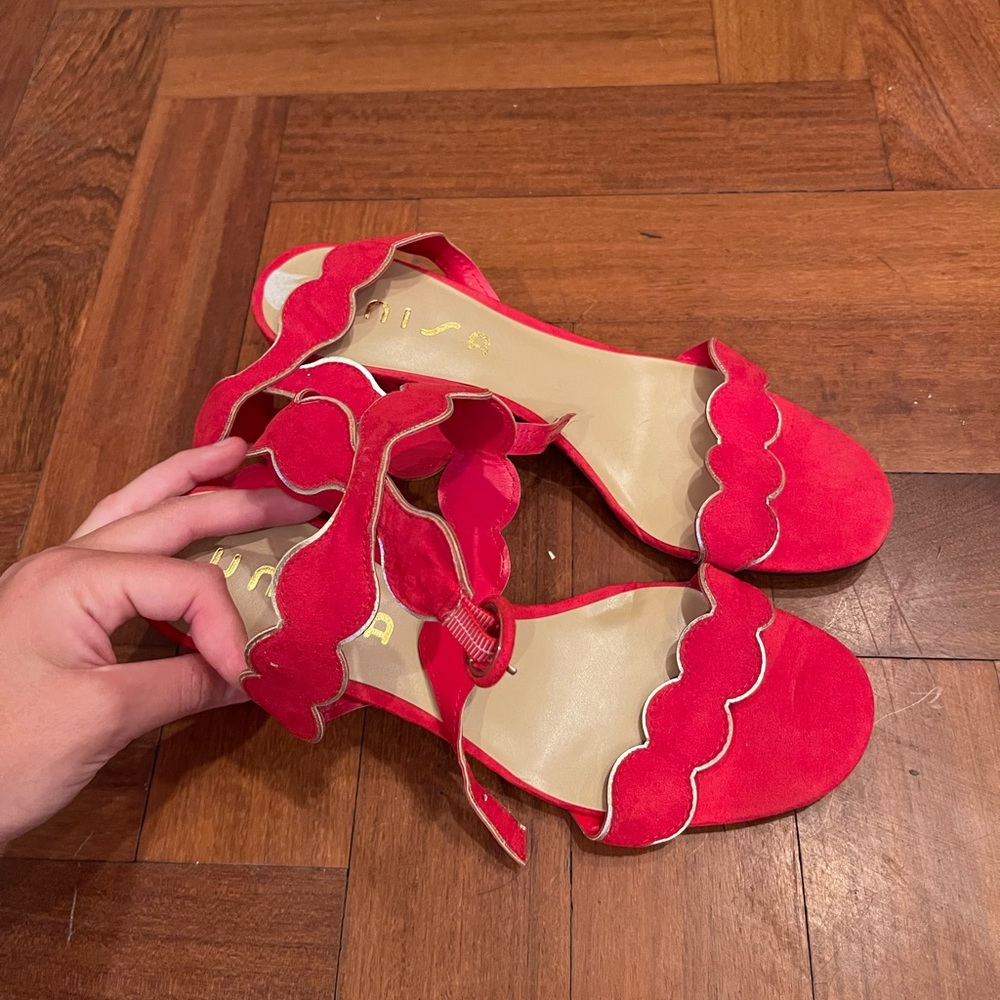red, size 10 sandals, brand Unisa